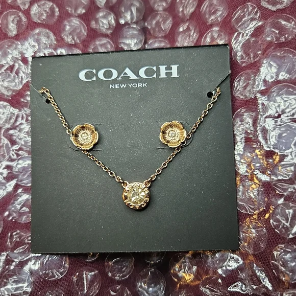 Coach Open Circle Necklace & Tea Rose Stud Earrings Set - Picture 13 of 15